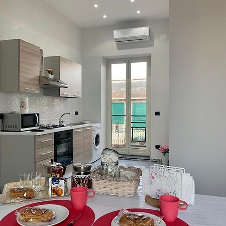 La Casa Di Adele Apartment เนเปิลส์ ภายนอก รูปภาพ