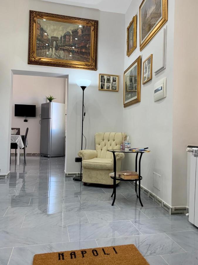 La Casa Di Adele Apartment เนเปิลส์ ภายนอก รูปภาพ