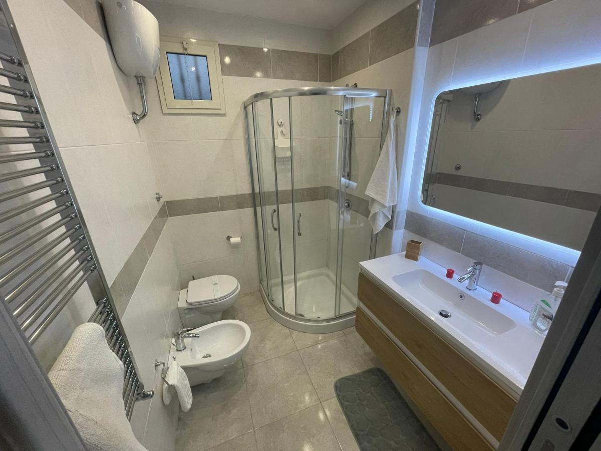La Casa Di Adele Apartment เนเปิลส์ ภายนอก รูปภาพ