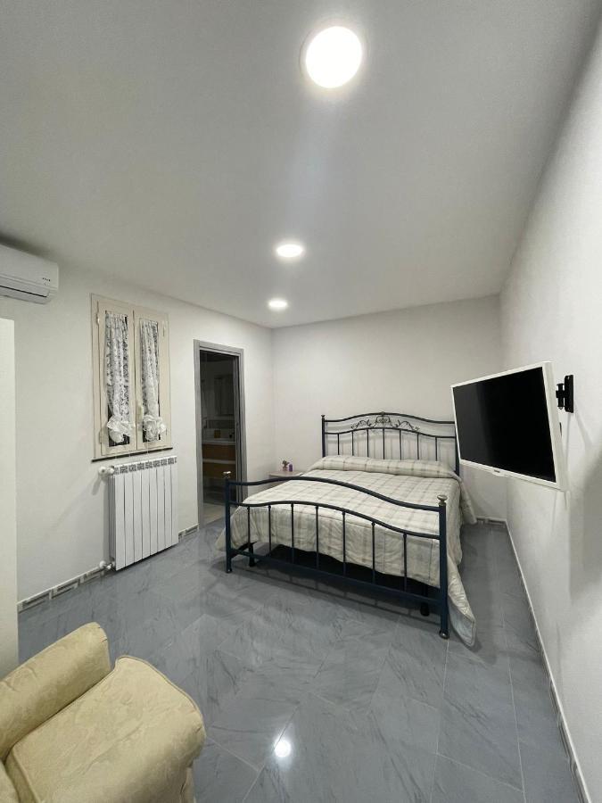 La Casa Di Adele Apartment เนเปิลส์ ภายนอก รูปภาพ
